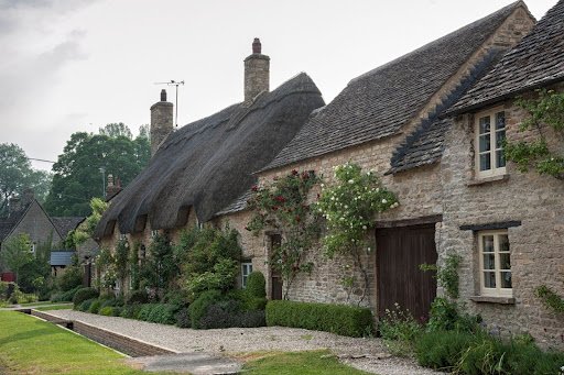 Minster Lovell cottages