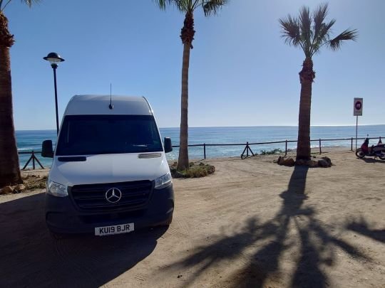 Tranship van