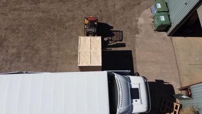 Loading a container onto the lorry